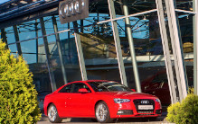 banner z widokiem na salon audi Porsche Rybnik